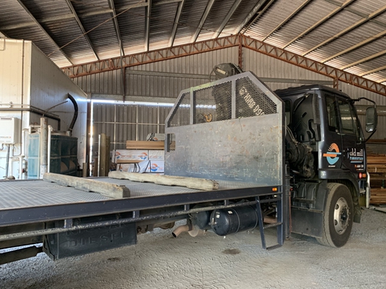 美國大件運(yùn)輸專業(yè)卡車