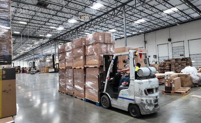 為什么頭部跨境賣家都在用海外倉？4 個不可替代的優勢