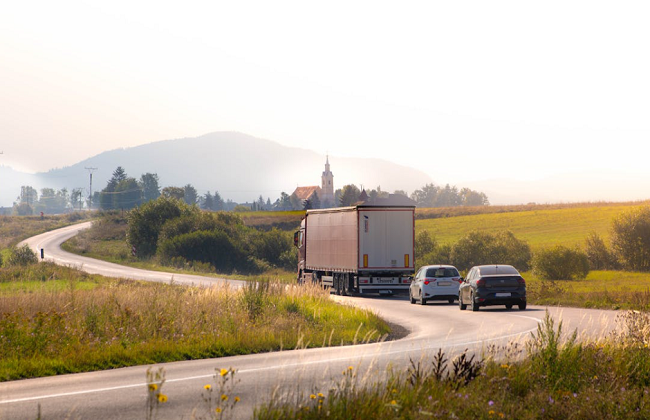 如何規(guī)劃發(fā)貨，才能既保證時效又控制卡車運費？